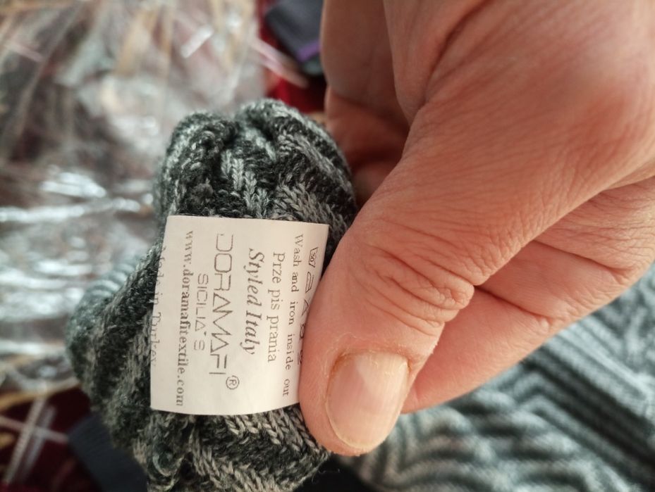 Продам свитера чоловічі