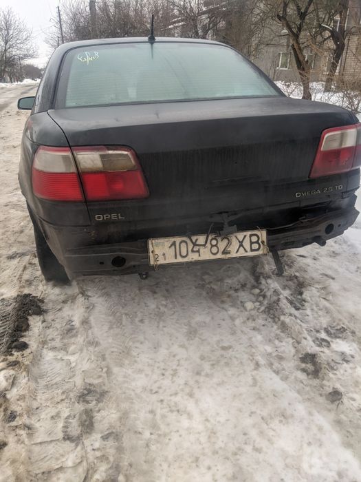 Опель омега Б 2,5TD