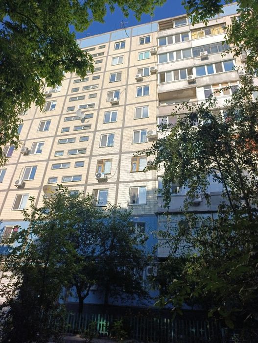 Продам реальну 3-кімнатну квартиру 62,8 м² на вул. Янтарна  / Калинова / Лівий берег Дніпра