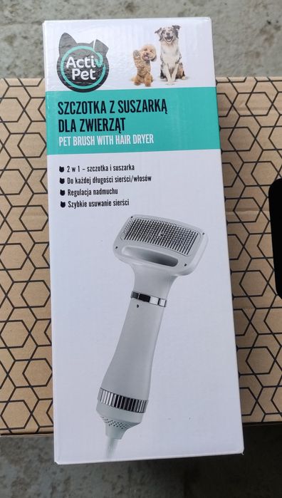 Suszarka że szczotką dla pupila nowa