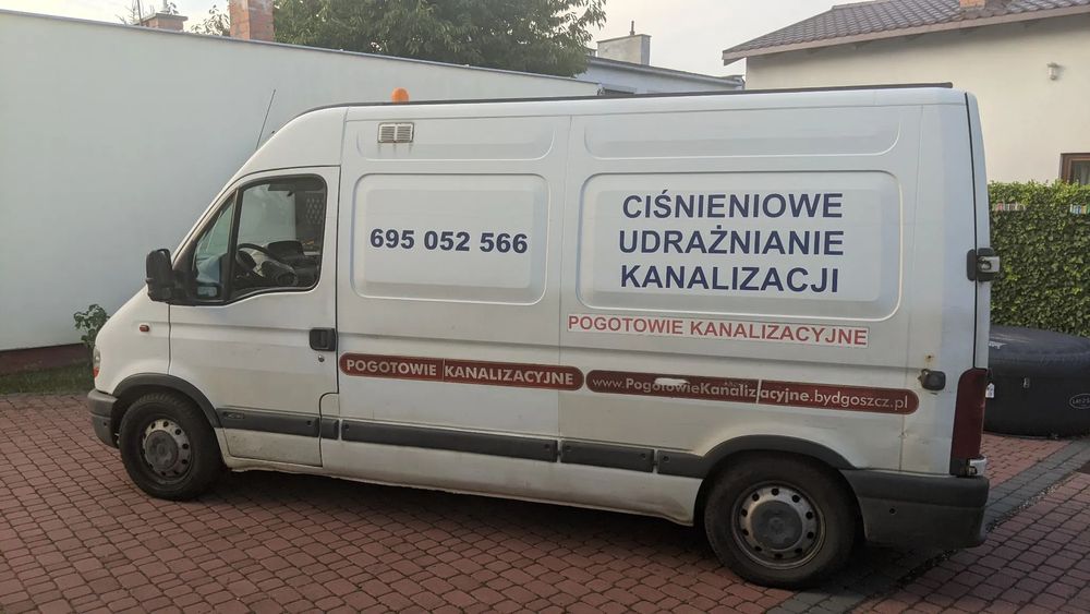 Renault MASTER  Renault Master WUKO samochód do ciśnieniowego udrażniania kanalizacji