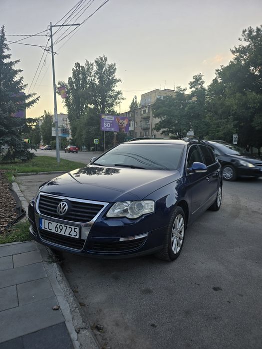 В продаже пасат б6 .