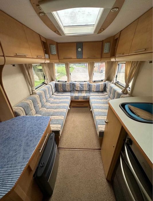 Bailey Pageant Series 6 Monarch + Toldo Insuflável – Equipada
