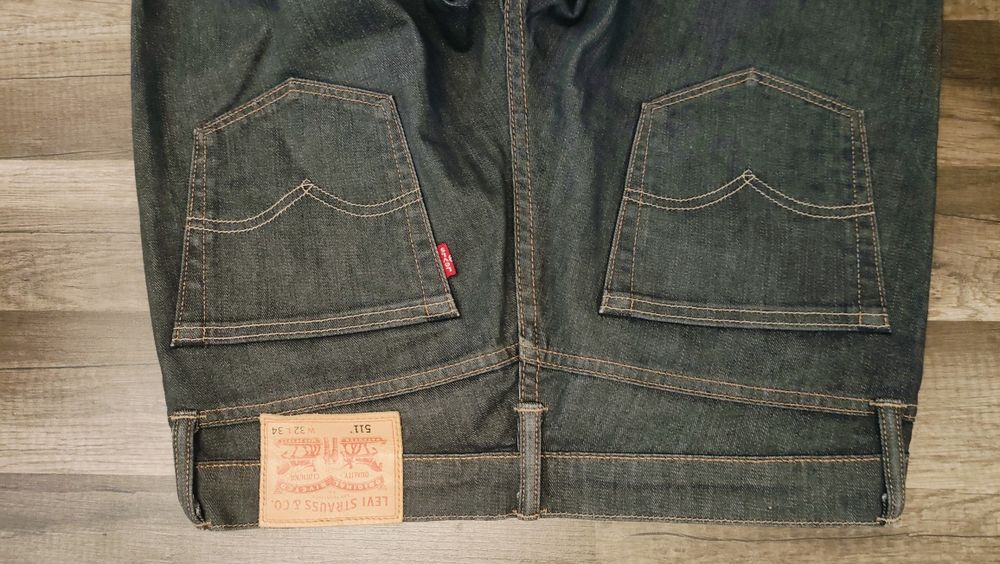 świetne spodnie Levi's 511  32/34 w super stanie