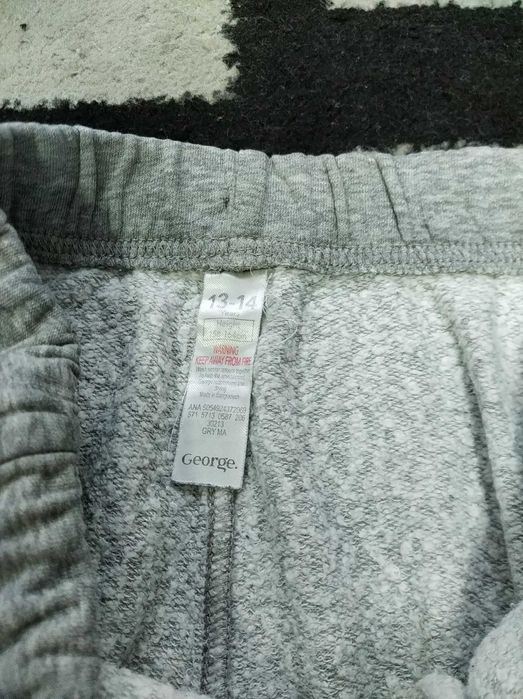 Спортивні,теплі,фірмові спортивні штани для хлопчика 13-14 р-George