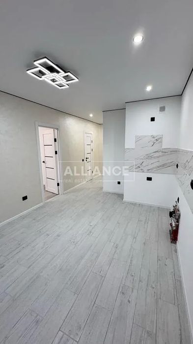 Квартира з ремонтом в зданому будинку, біля ТЦ Велес