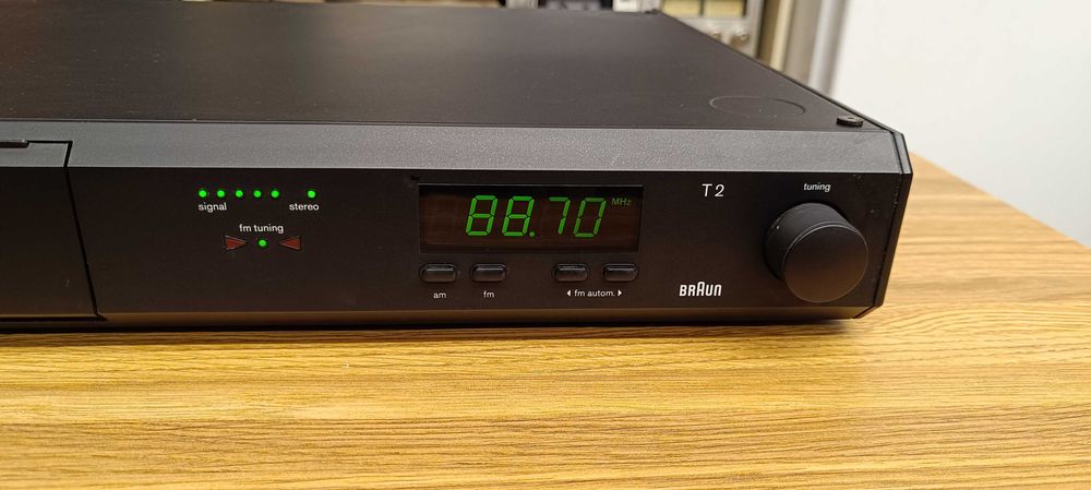 AM/FM тюнер Braun Atelier T2