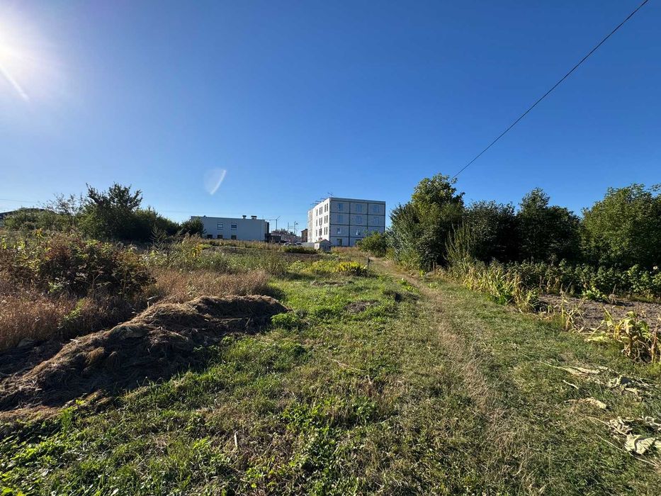 Продається земельна ділянка в районі Академічний