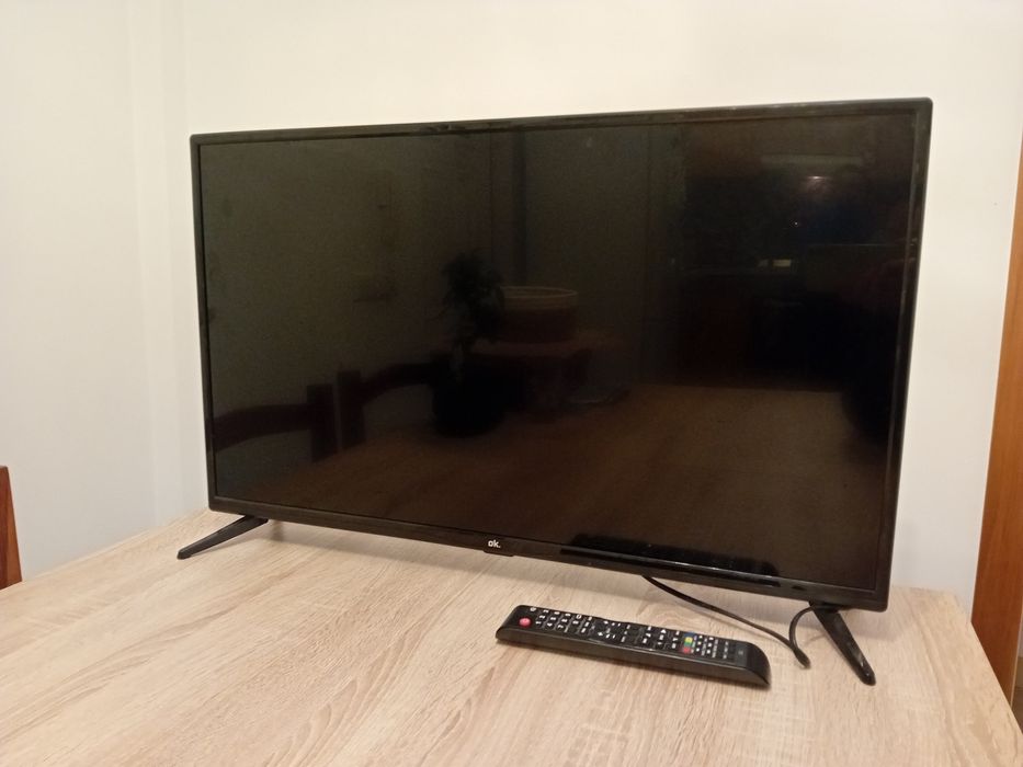 Televisão OK. com 32 polegadas