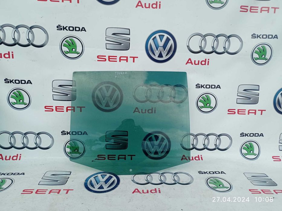 Скло заднє бокове ліве праве Volkswagen Touran Туран 03-10