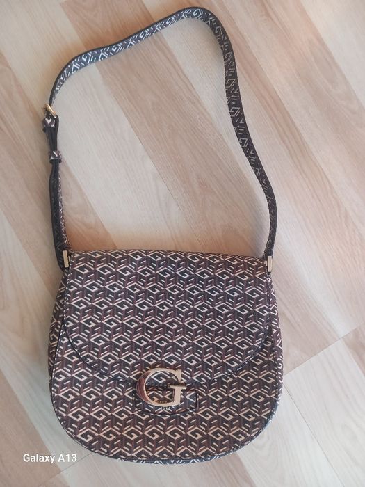 Guess piękna torebka na ramię oryginalne