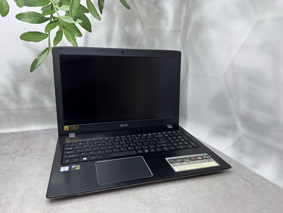 Acer Aspire E5-575 i7-7500U / 8GB / 256GB SSD / 17.3” FHD / GTX 950M 2GB ігровий ноутбук
