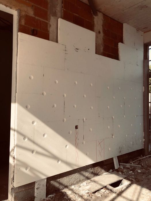 Pinturas e capoto sobre orçamentos