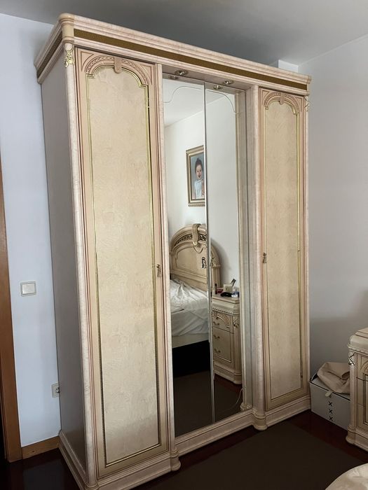 Quarto clássico mobilia completa