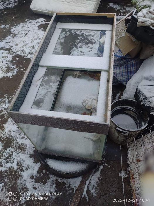 Продам акваріум  250  л.