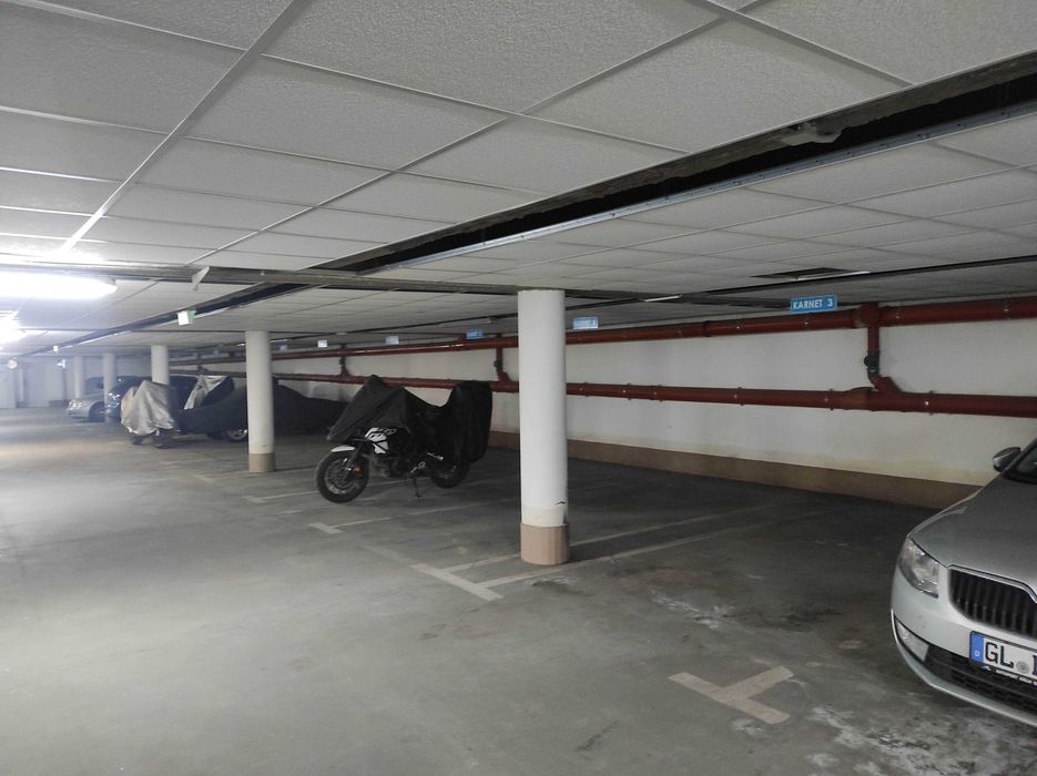 Miejsce parkingowe w hali garażowej PARKING GARAŻ - View 2