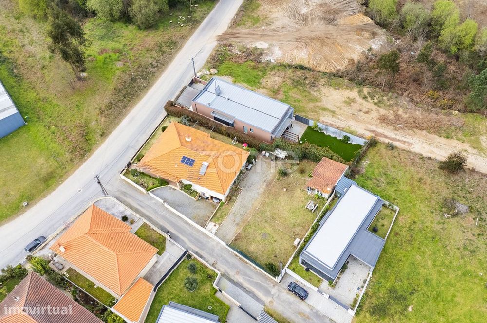 Terreno 492m2 | Projetos Aprovados | Moradia Individual | 12 min Braga