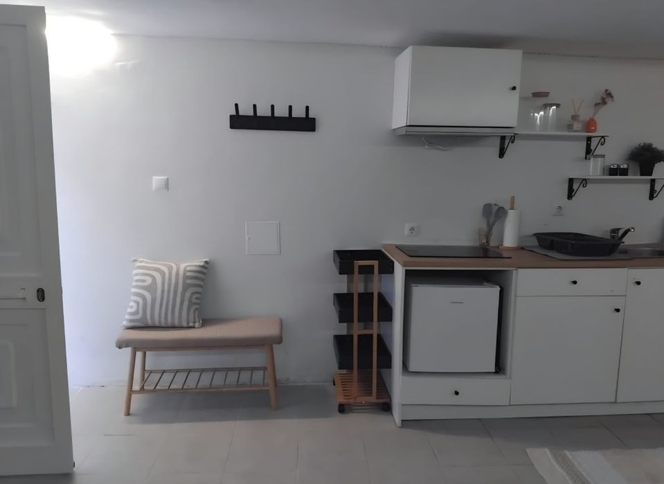 Estúdio Entre-os-Rios Penafiel com água e luz incluídos