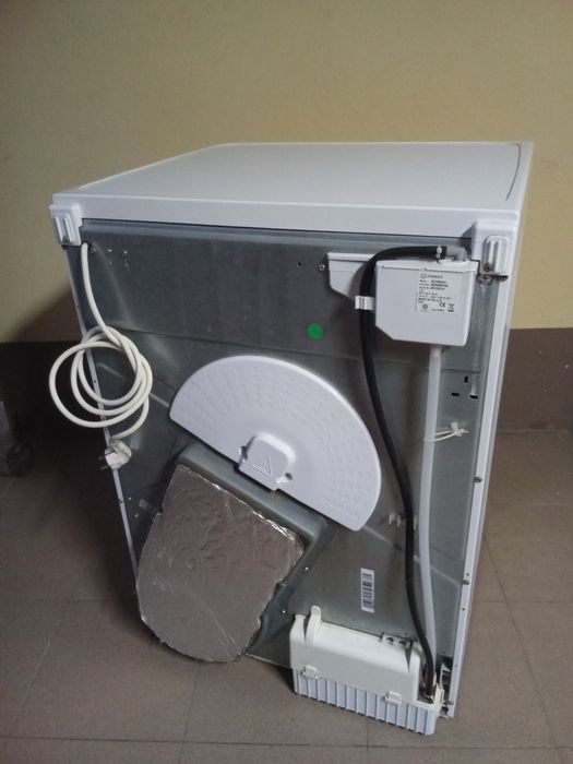 Máquina Secar Indesit IDC75 De Gaveta
