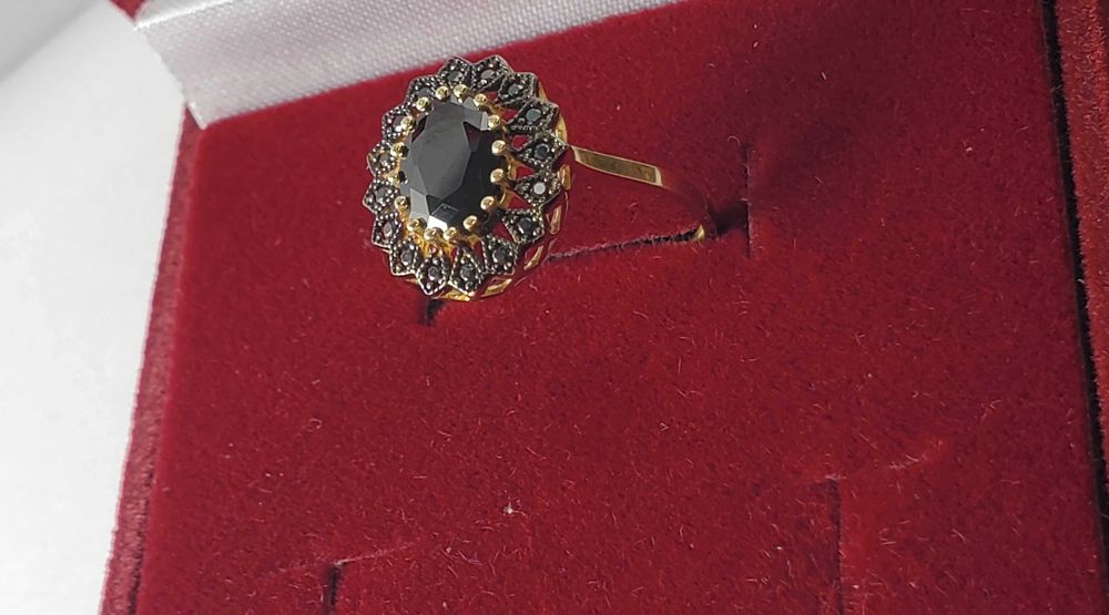 Złoty pierścionek CZARNĄ CYRKONIA 585 2,13 G ROZMIAR 13 NIENOSZONY