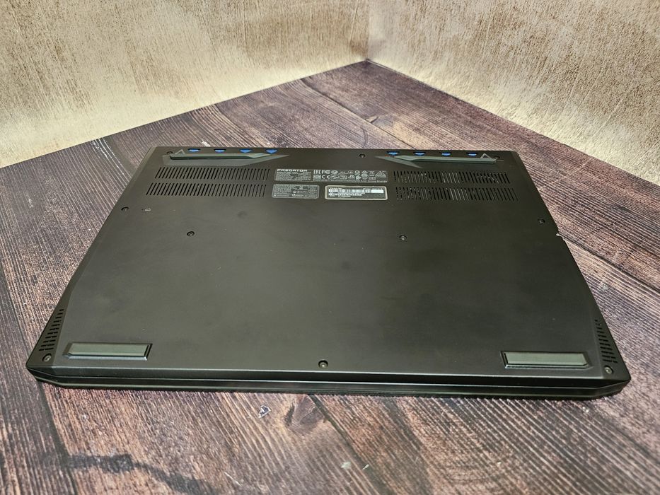 Acer Predator Triton 500 (i7-10750H/32Gb/RTX 2080 Super/SSD 1Tb/300Hz)