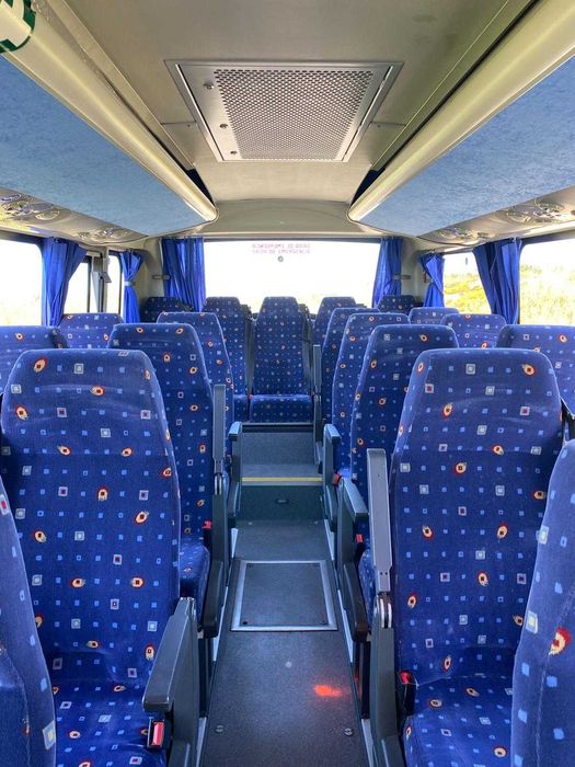 ALUGUER DE AUTOCARRO 27 LUGARES