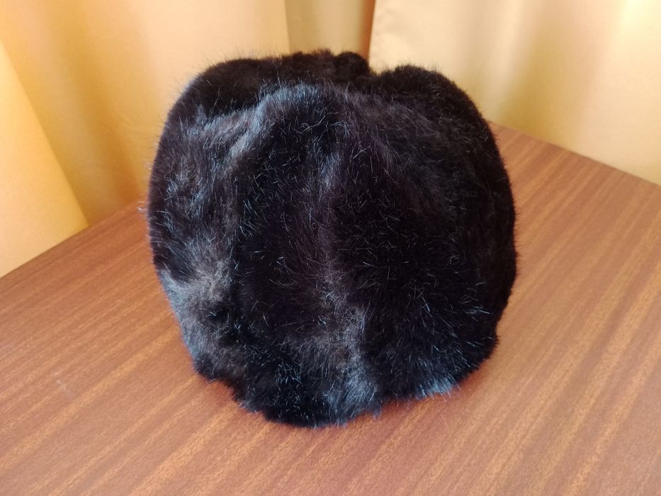 Damska czapka zimowa  futrzana z PRL-u