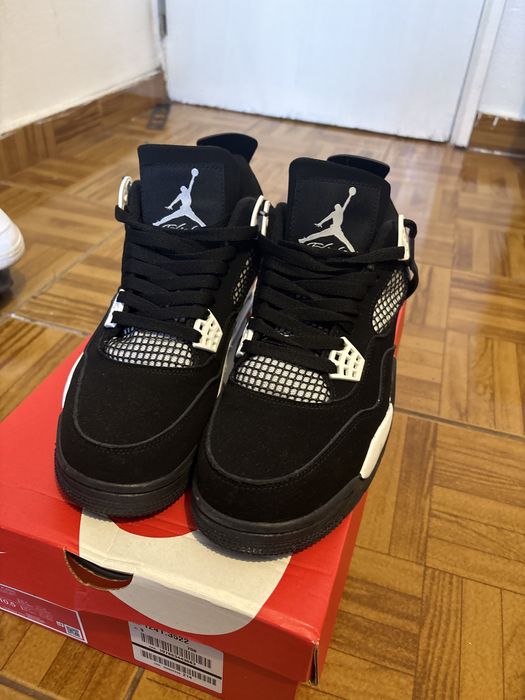 Jordan 4 white thunder