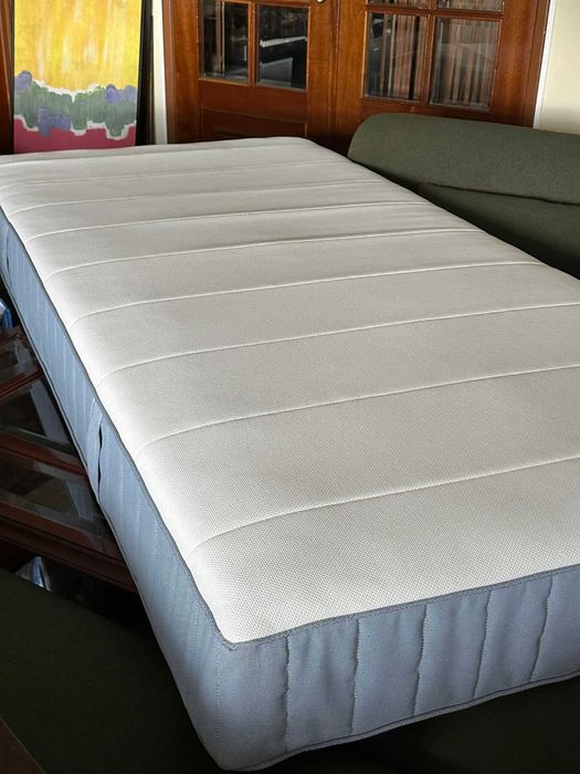 Colchão Vesteroy 90 x 190cm - Novo