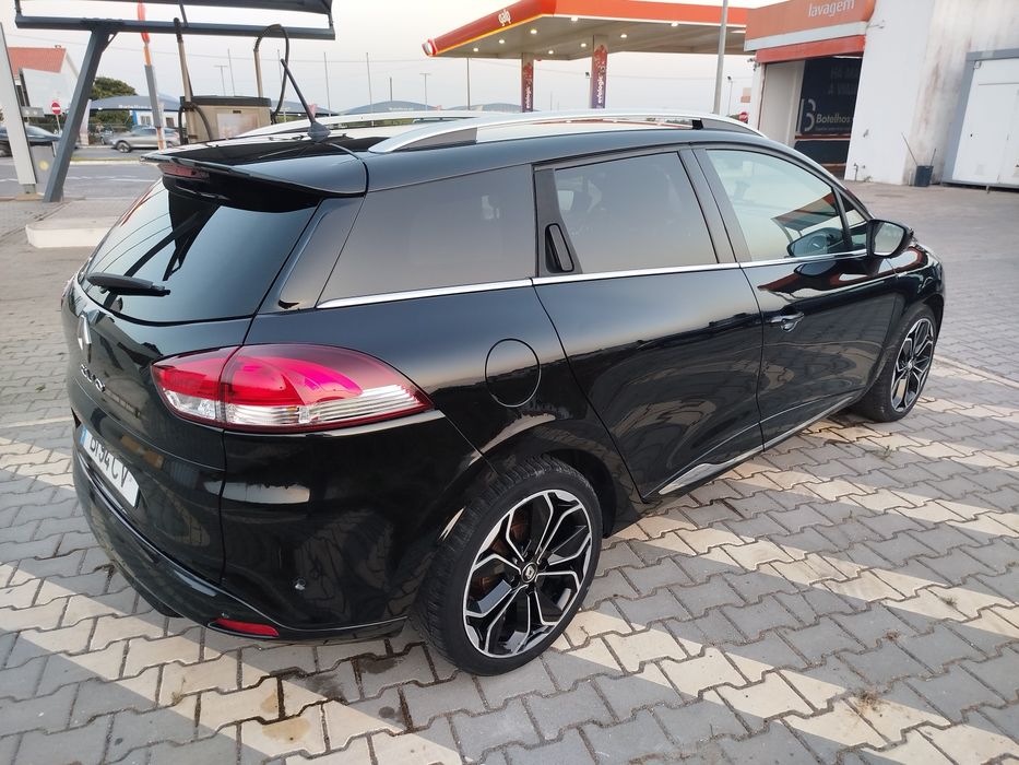 Renault Clio Sport Tourer BOSE edition - ler texto