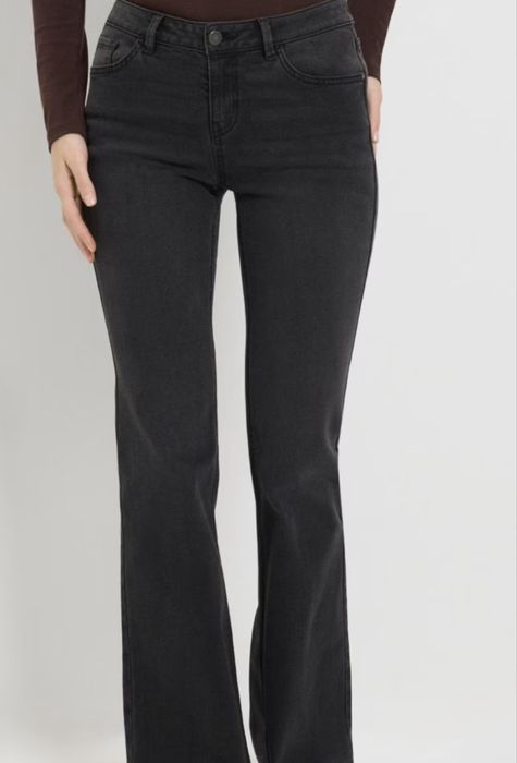 Джинси багато моделей