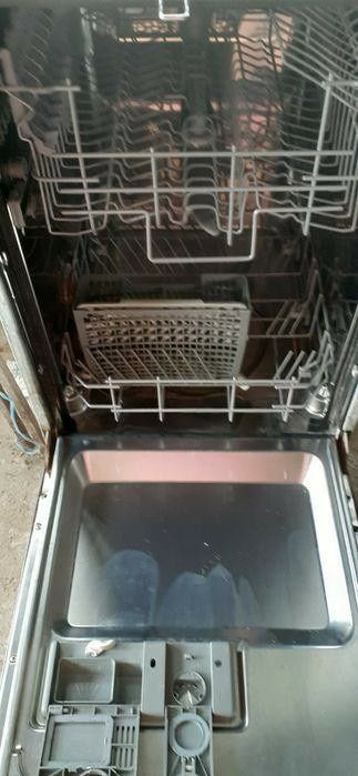 Посудомийна машина