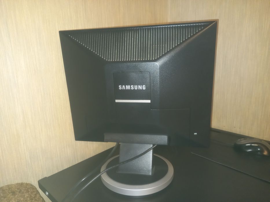 Монітор Samsung 940n