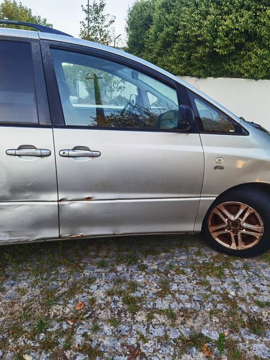 Carrinha Toyota Previa