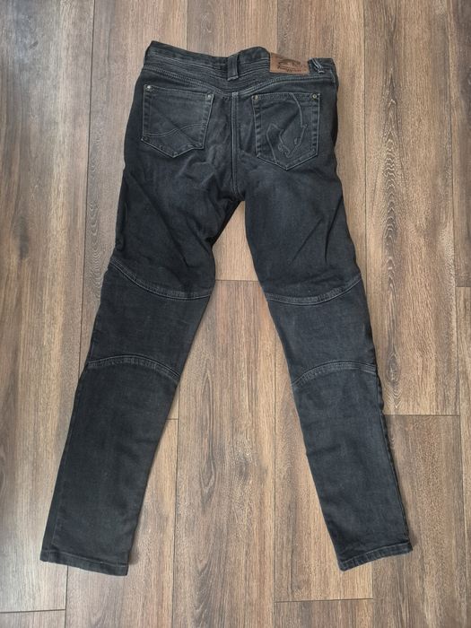 Jeansowe spodnie motocyklowe