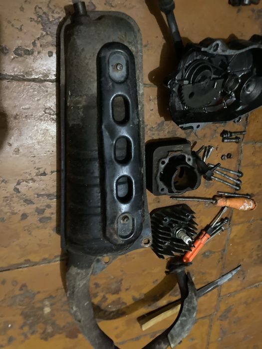 Продам мотор honda tact af 24 , торг.