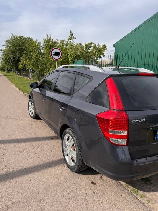Продам kia ceed 2009