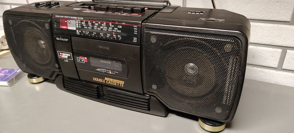 Radiomagnetofon BOOMBOX SHARP  wq-t238h. Po serwisie