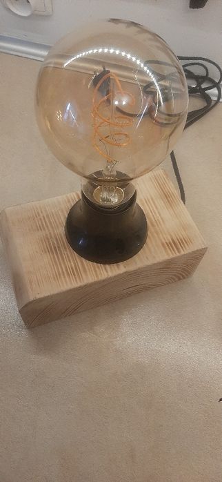 Lampka nocna biurowa