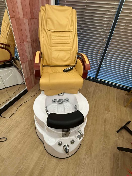 Sprzedam Fotel do Pedicure z Masażem BR-3820D Kremowy