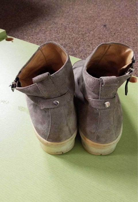 Zamsowe trampki botki Nude 36