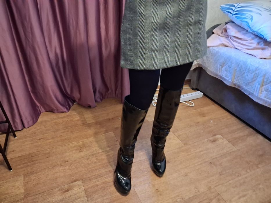 Gucci лакові шкіряні чобоття