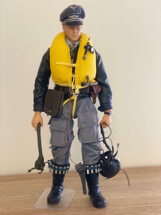 Figuras articuladas WWII - escala 1/6 (valores na discrição)