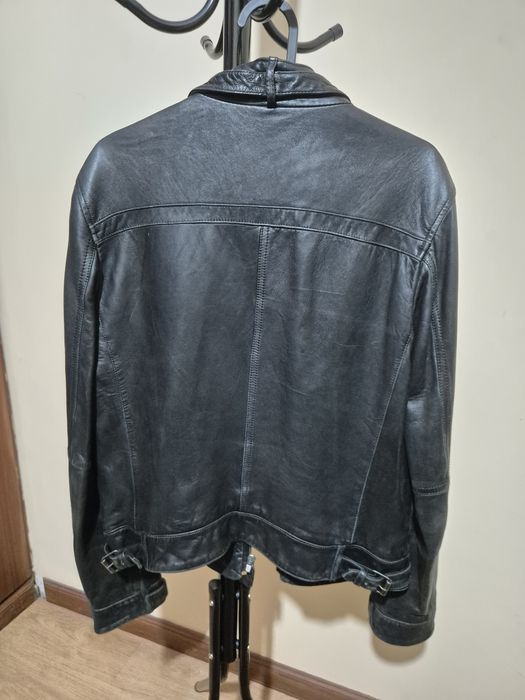 Jaqueta / Blusão de Pele Massimo Dutti Feminina - Preto - Tam. XS (32)