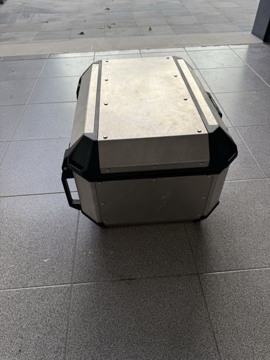 Top case givi trekker alaska