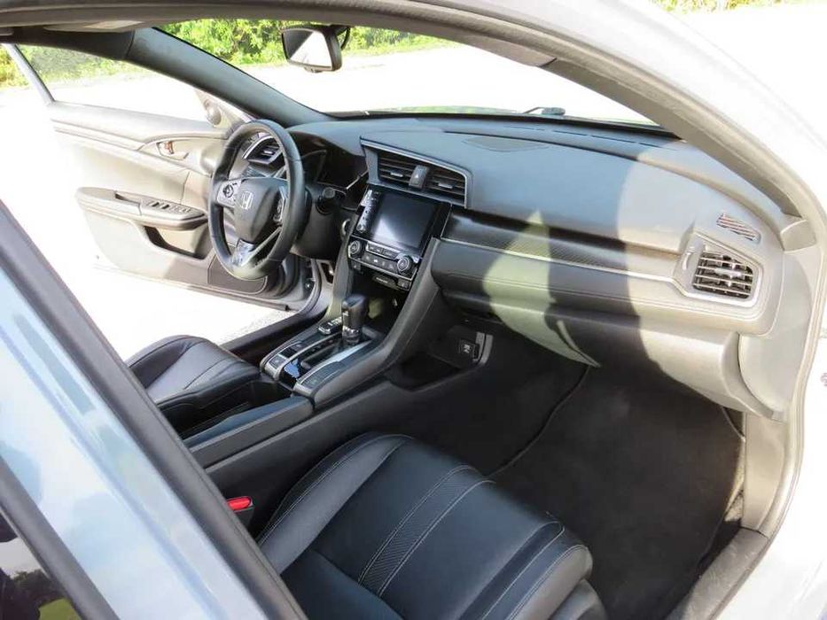 2019 Honda Civic SPORT TOURING