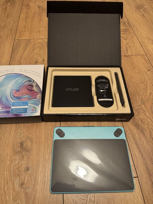 Wacom intuos Art , nowy , idealny prezent