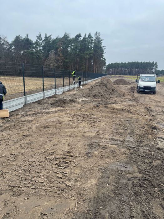 Montaż ogrodzeń panelowych