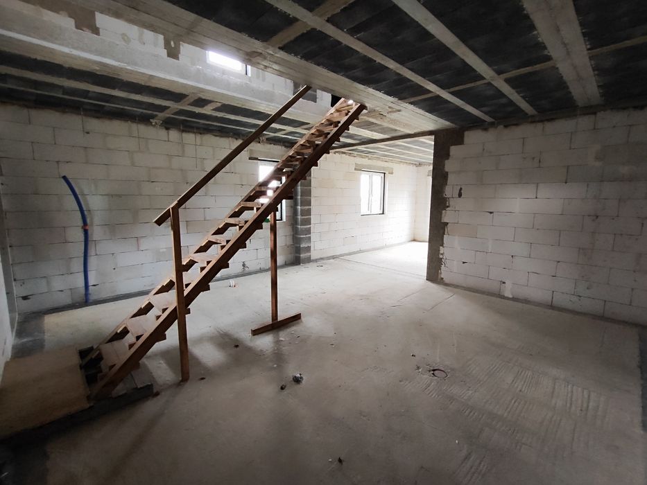 Bliźniak na sprzedaż. Komfortowy ekonomiczny dom w spokojnej okolicy.