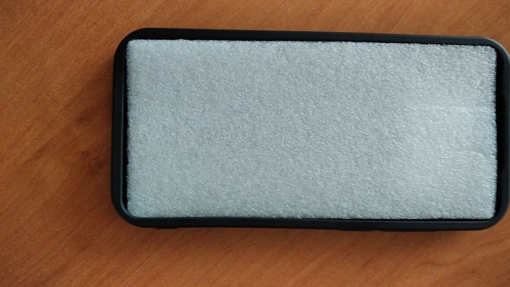 Продам новий чехол редми 8